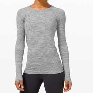 Lululemon Swiftly Tech Long Sleeve 2.0 Size 8 Grey